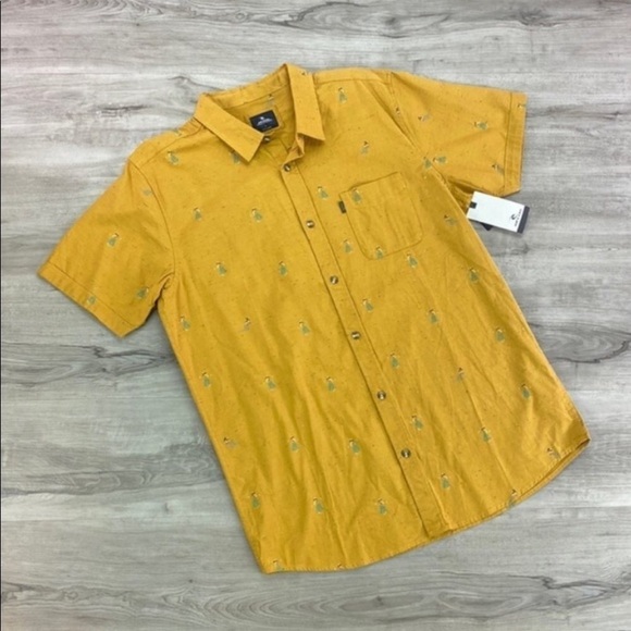 RIP CURL-HULA BREACH SHORT Hawaiian SLEEVE BUTTON UP SHIRT - Picture 1 of 10